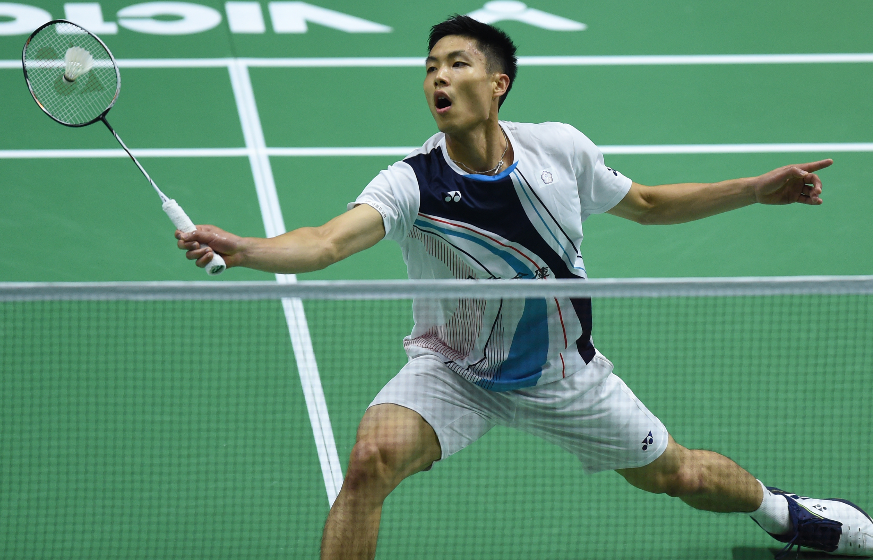 赛季首败 赛季首败